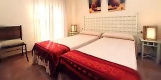 Leo Apartment *