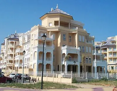 Leo Isla Canela