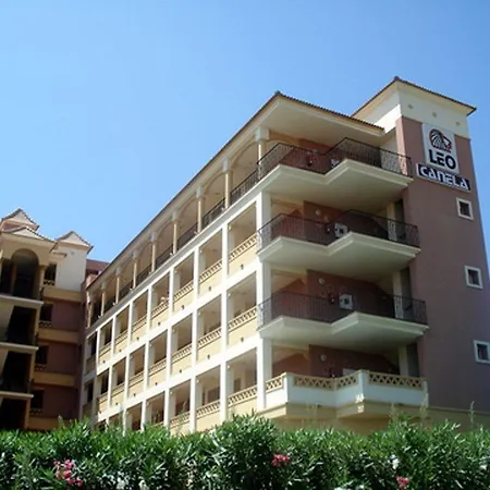 Leo Apartment
