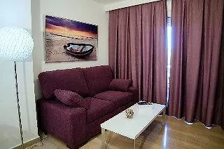 Leo Apartment *