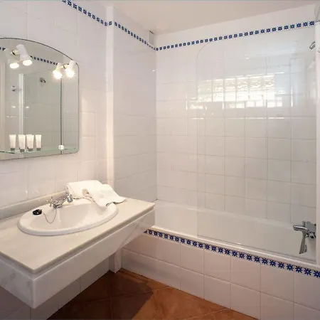 Leo Apartment *